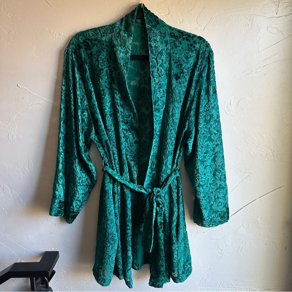 Vintage Y2K‎ 90s Victoria's Secret Emerald Green Burnout Velvet Short Wrap Robe